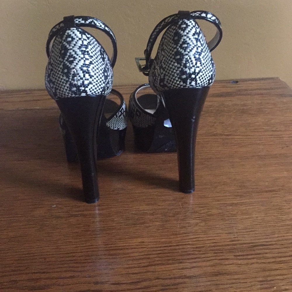 Platform heels - Picture 4 of 4